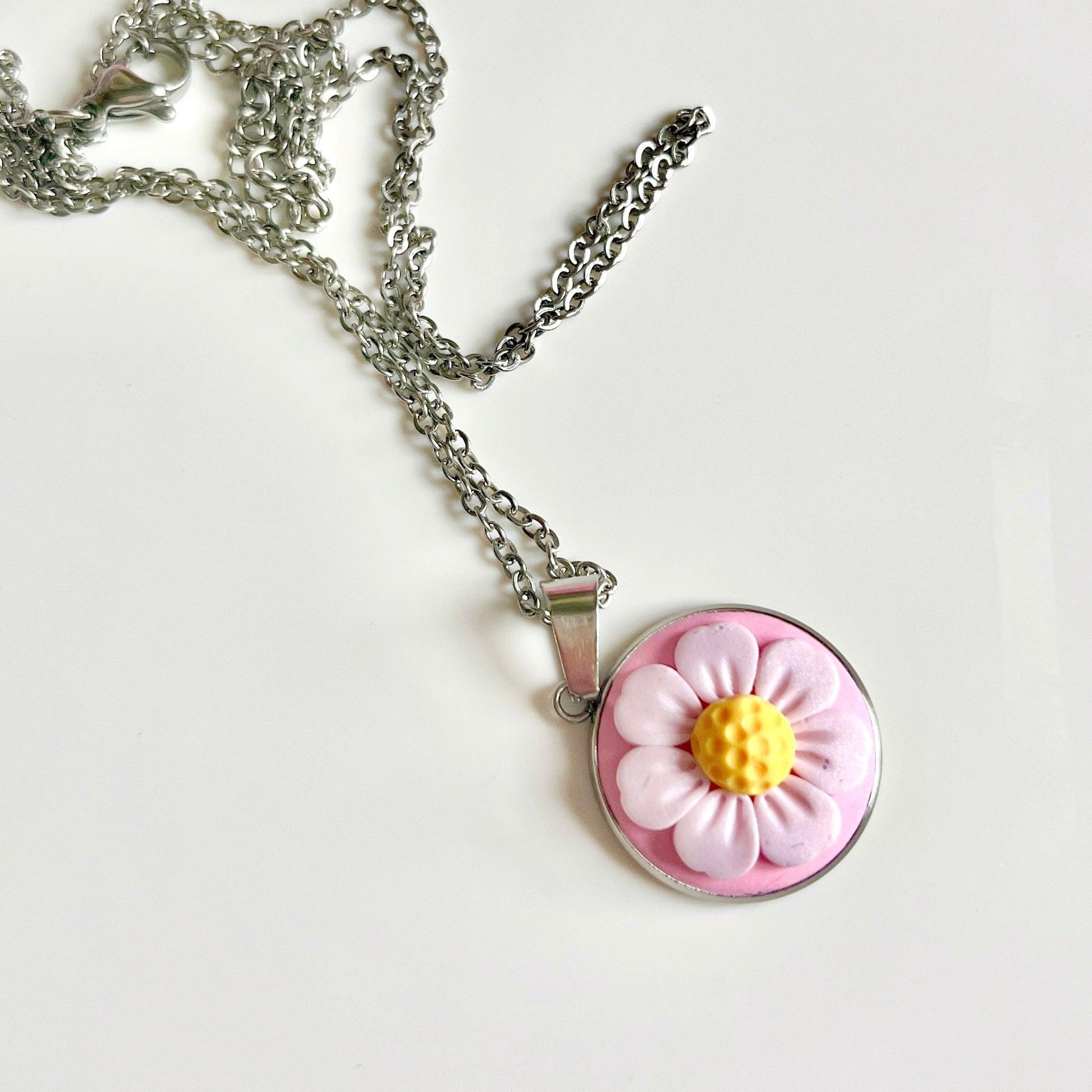 Soft Petal Polymer Clay Necklace - silverstar.nz